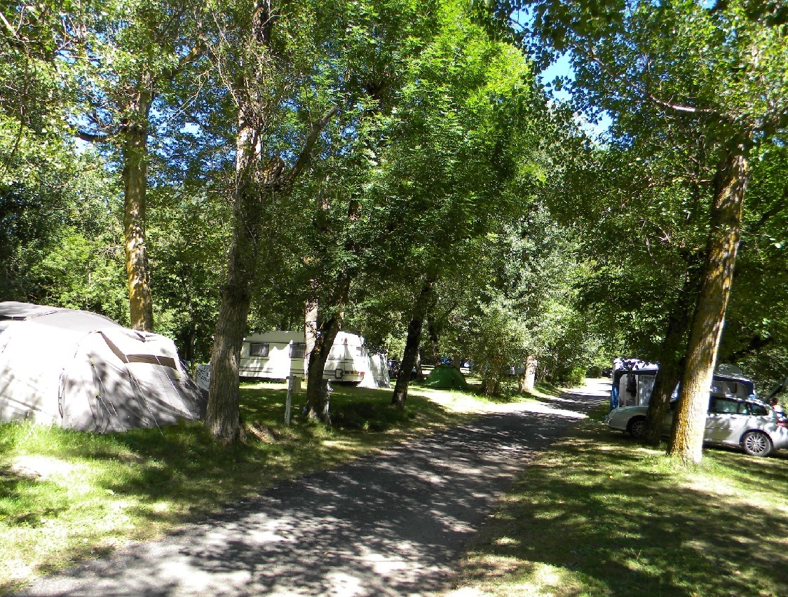 Camping Le Clos Des Peupliers